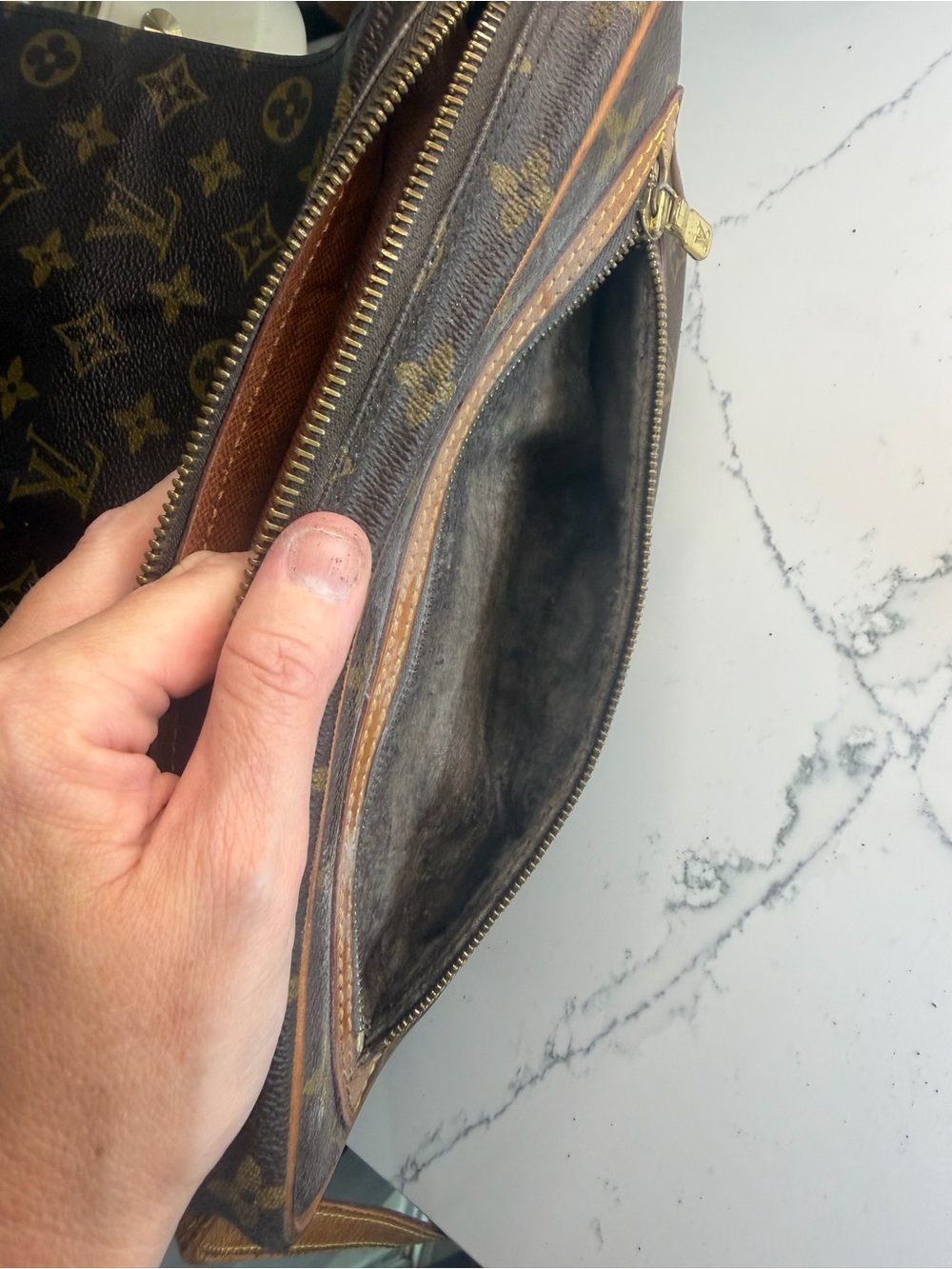 Authentic Louis Vuitton Saint Germain 28 – Vintage 1999 with printed COA - Picture 7 of 9